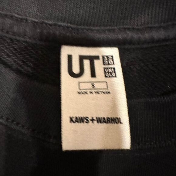 Kaws x Uniqlo x Warhol black cotton crewneck sweatshirt with cool graphic - Picture 3 of 7